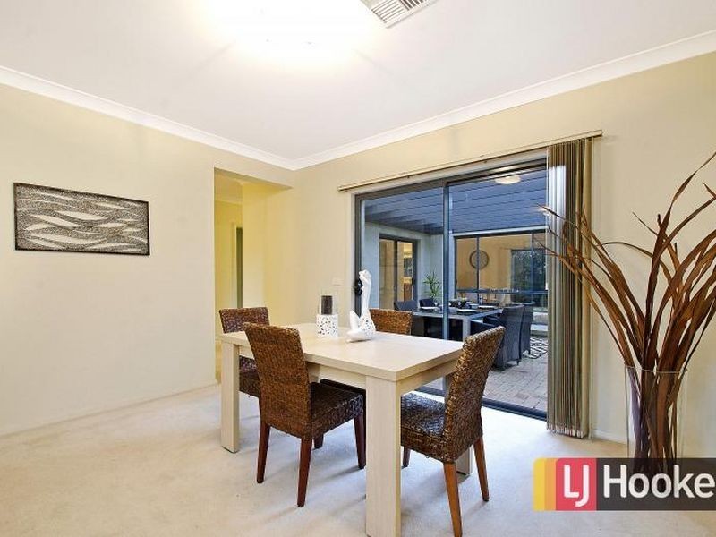 15 Rochdale Circuit, Stanhope Gardens NSW 2768