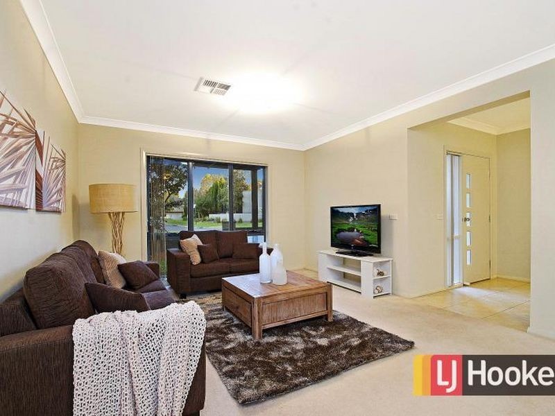 15 Rochdale Circuit, Stanhope Gardens NSW 2768