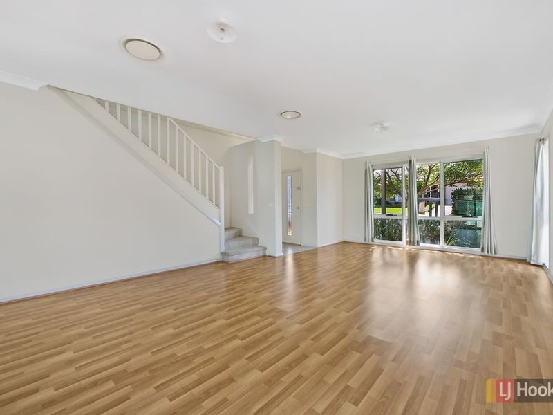 10 Leyburn Street, Stanhope Gardens NSW 2768