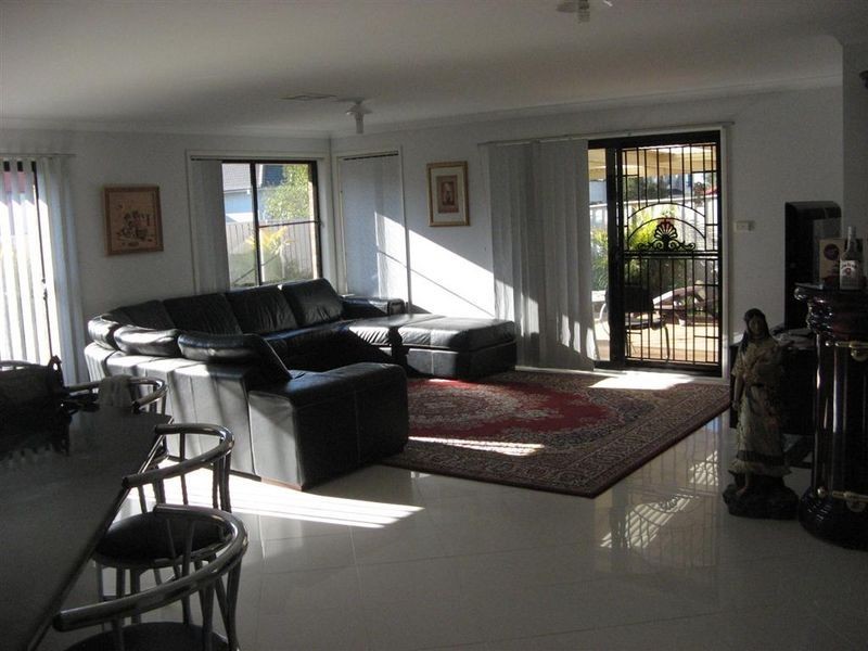 5 Salford Street, Stanhope Gardens NSW 2768