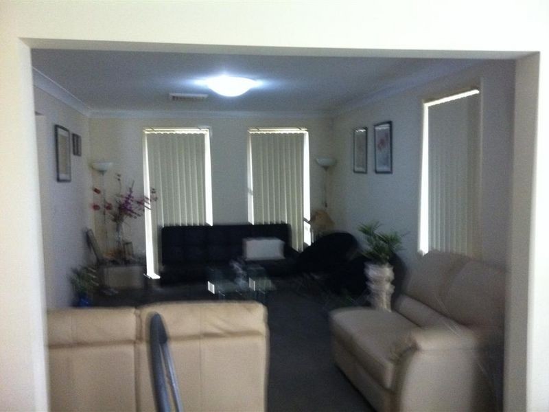 1 Tomko Grove, Parklea NSW 2768