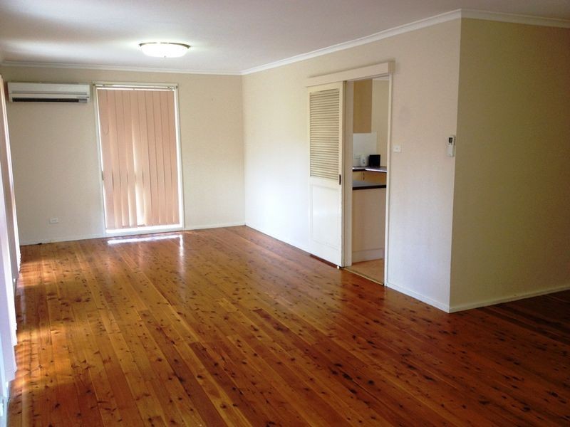 1 Molyneaux Avenue, Kings Langley NSW 2147