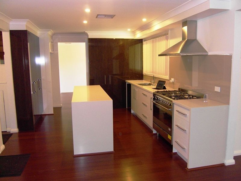 17 Cedar Grove, Castle Hill NSW 2154