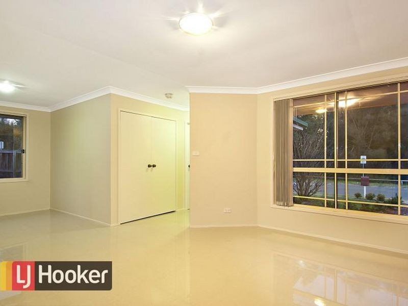 2 Blacksmith Close, Stanhope Gardens NSW 2768