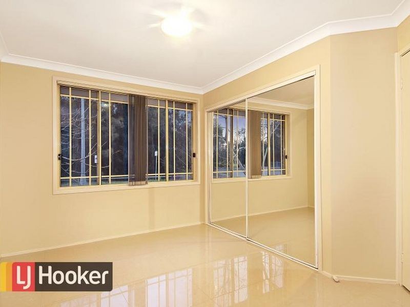 2 Blacksmith Close, Stanhope Gardens NSW 2768