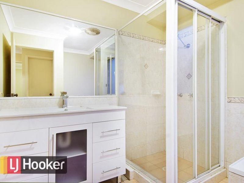 2 Blacksmith Close, Stanhope Gardens NSW 2768