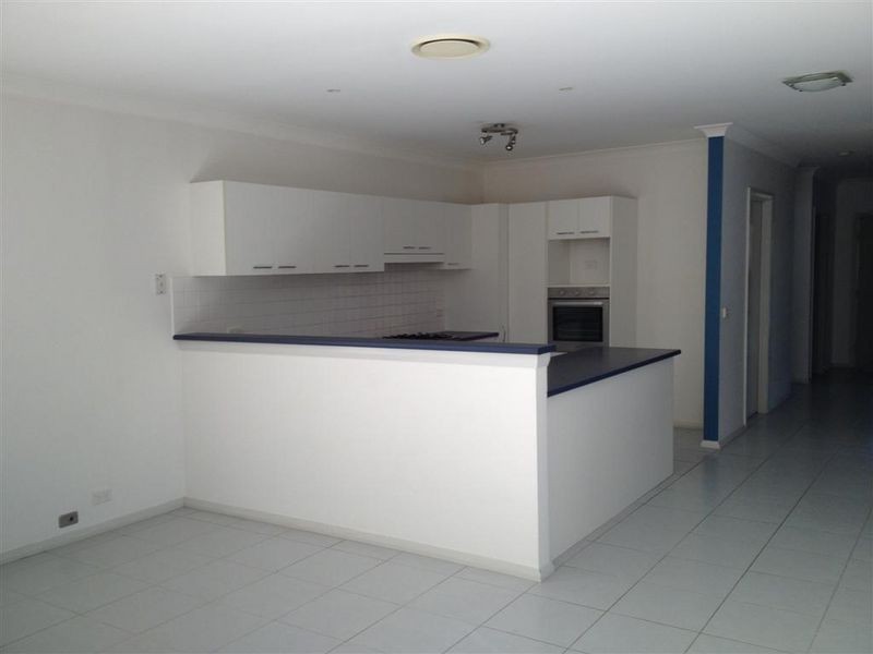 4 Castleford Terrace, Stanhope Gardens NSW 2768