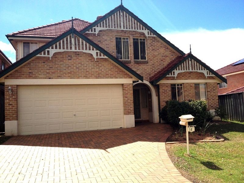 16 Tellicherry Ct, Beaumont Hills NSW 2155