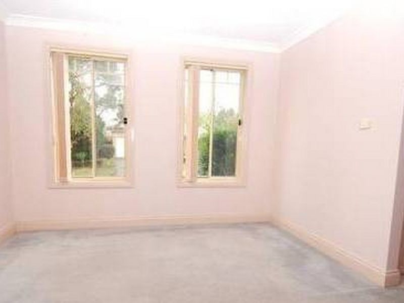 16 Tellicherry Ct, Beaumont Hills NSW 2155