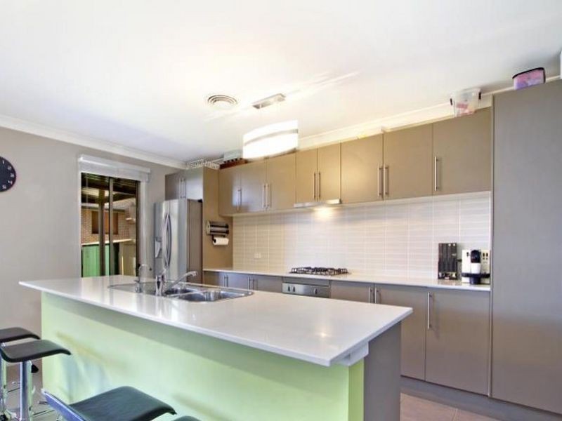 27 Ulmara Avenue, The Ponds NSW 2769