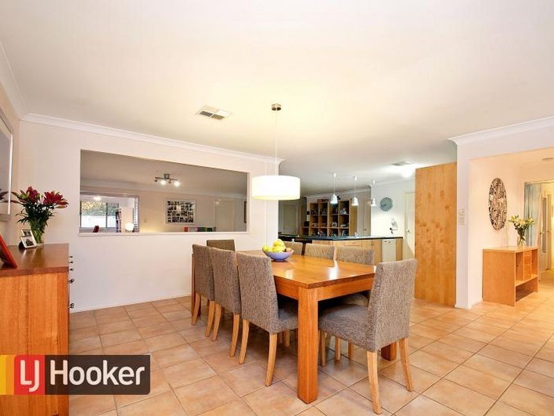 25 Bellbird Court, Quakers Hill NSW 2763