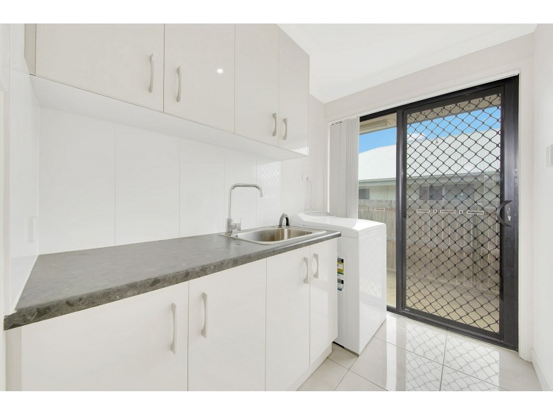 3 Wanda Drive, Boyne Island QLD 4680