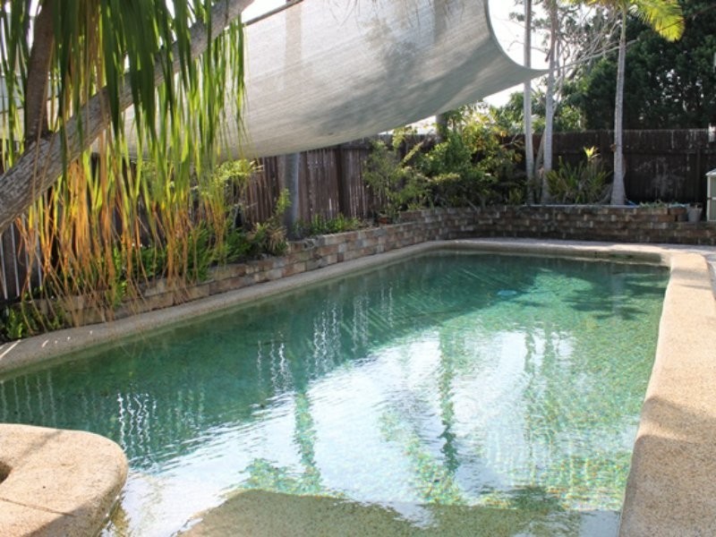 1 Lilly Street, Boyne Island QLD 4680