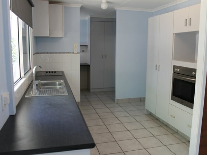 1 Lilly Street, Boyne Island QLD 4680