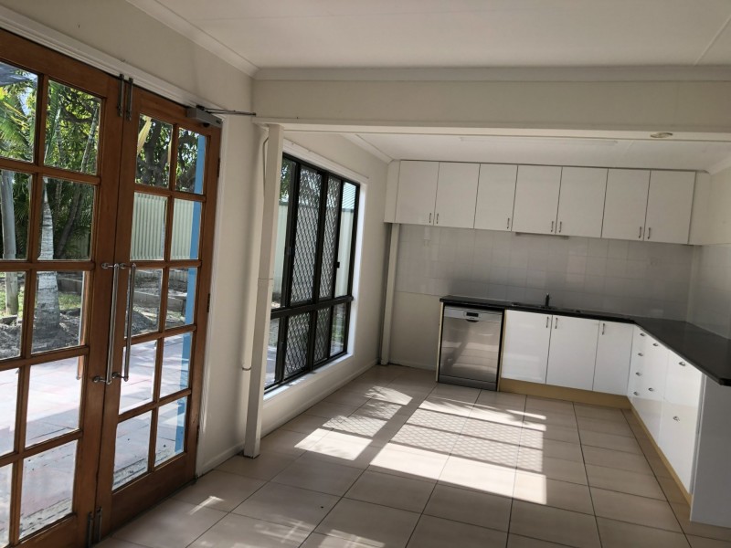 39 HAMPTON DRIVE, Tannum Sands QLD 4680