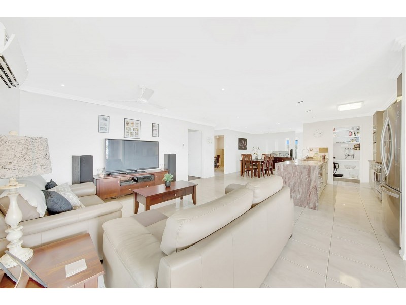 3 Wanda Drive, Boyne Island QLD 4680