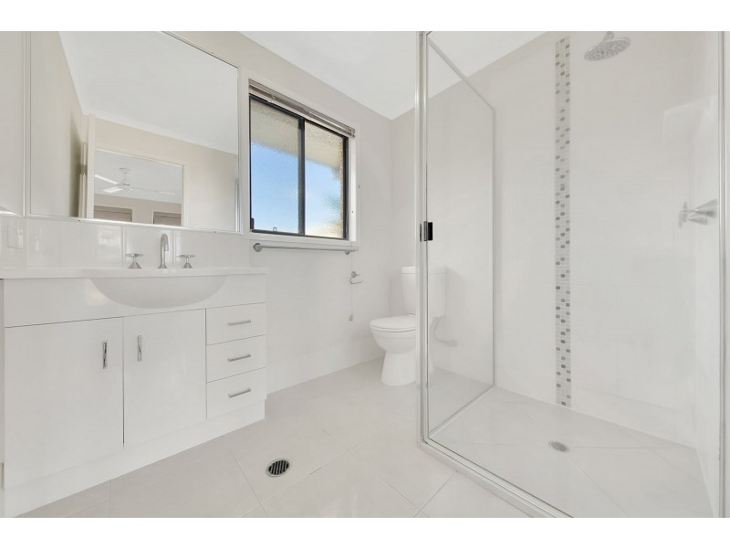 9 Surita Court, Boyne Island QLD 4680