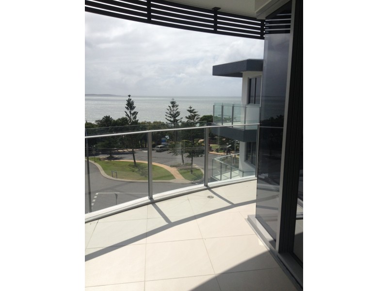 402/3 Pacific Ave, Tannum Sands QLD 4680