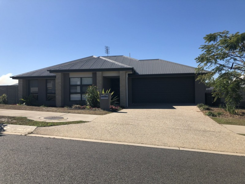 13 Jardine Crescent, Boyne Island QLD 4680