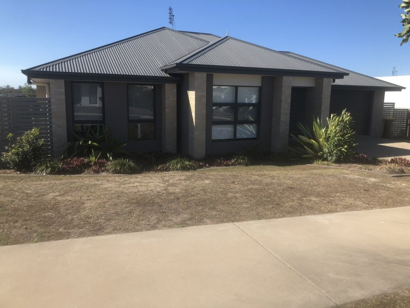 13 Jardine Crescent, Boyne Island QLD 4680