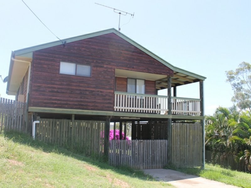 14 Sayre Crescent, Boyne Island QLD 4680