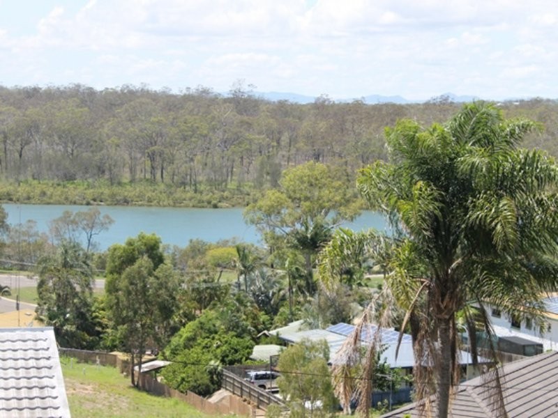 14 Sayre Crescent, Boyne Island QLD 4680