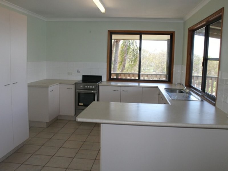 14 Sayre Crescent, Boyne Island QLD 4680