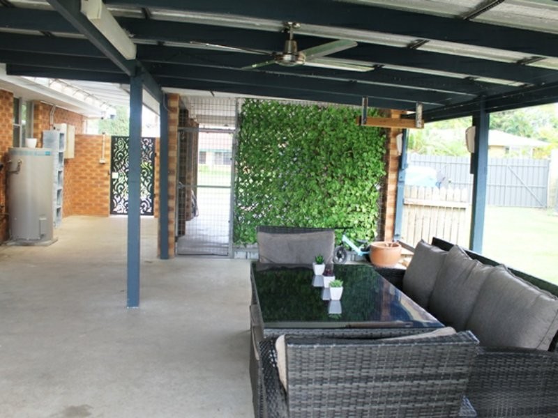 14 Edward Street, Boyne Island QLD 4680