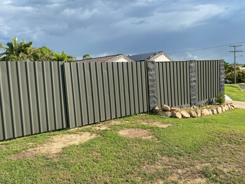14 Edward Street, Boyne Island QLD 4680
