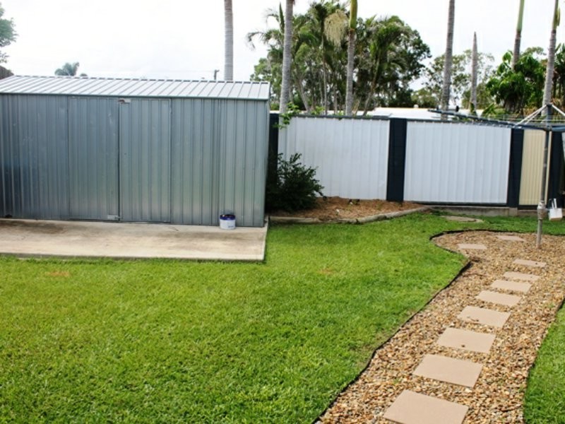 14 Edward Street, Boyne Island QLD 4680