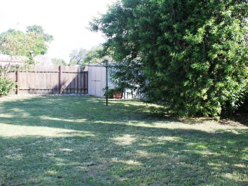 54 Latrobe Street, Tannum Sands QLD 4680