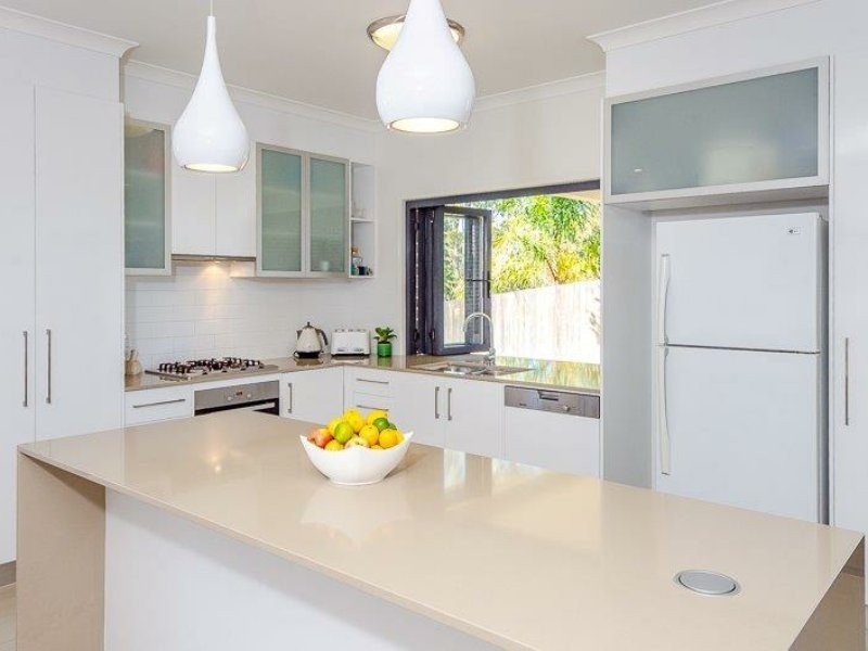 10 Surita Court, Boyne Island QLD 4680