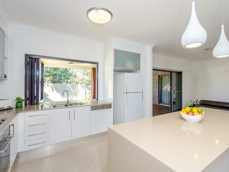 10 Surita Court, Boyne Island QLD 4680