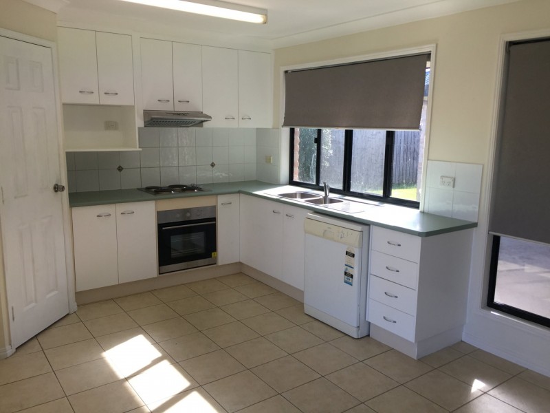 8 GREGORY STREET, Tannum Sands QLD 4680