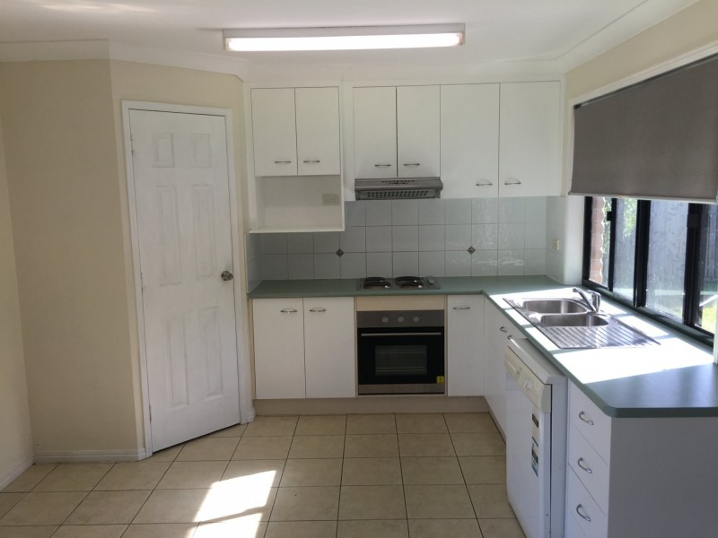 8 GREGORY STREET, Tannum Sands QLD 4680