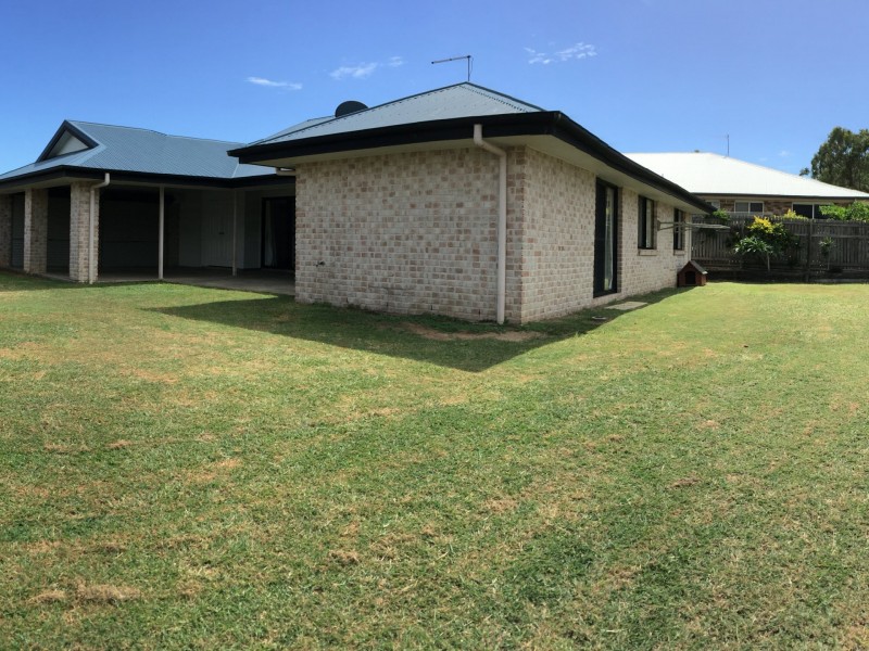 8 GREGORY STREET, Tannum Sands QLD 4680