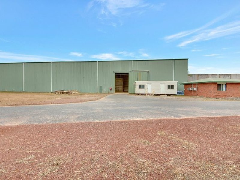 1 South Trees Drive, South Trees QLD 4680