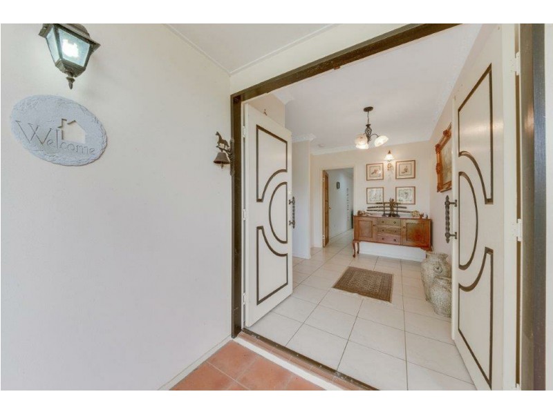 27 Pryde Street, Tannum Sands QLD 4680