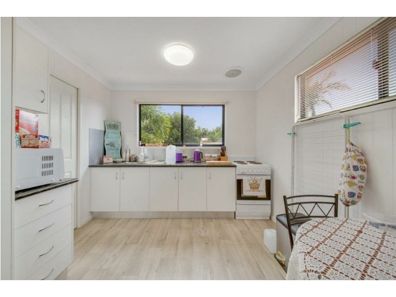 27 Pryde Street, Tannum Sands QLD 4680