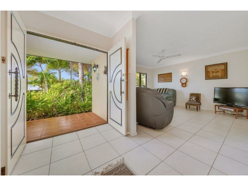 27 Pryde Street, Tannum Sands QLD 4680