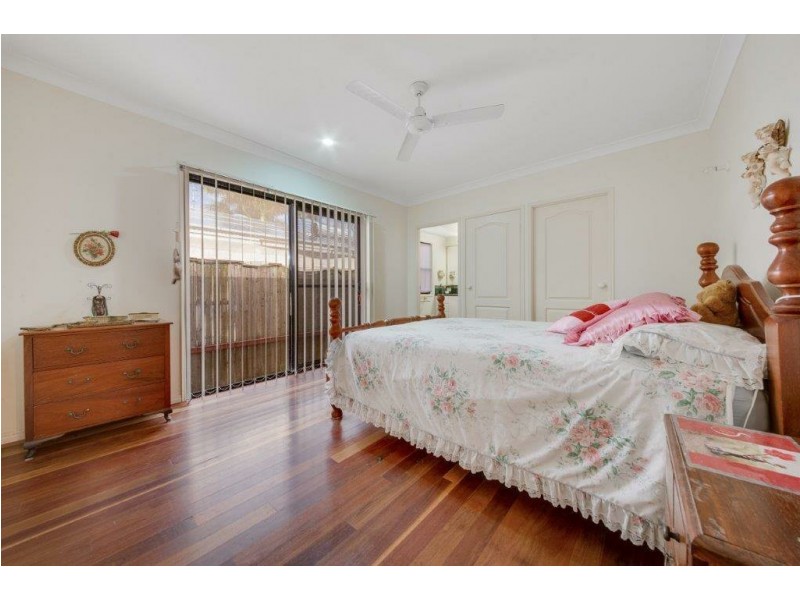 27 Pryde Street, Tannum Sands QLD 4680