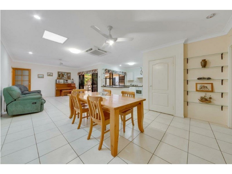 27 Pryde Street, Tannum Sands QLD 4680