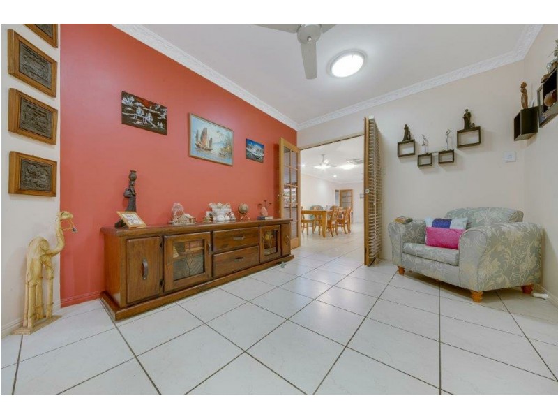 27 Pryde Street, Tannum Sands QLD 4680