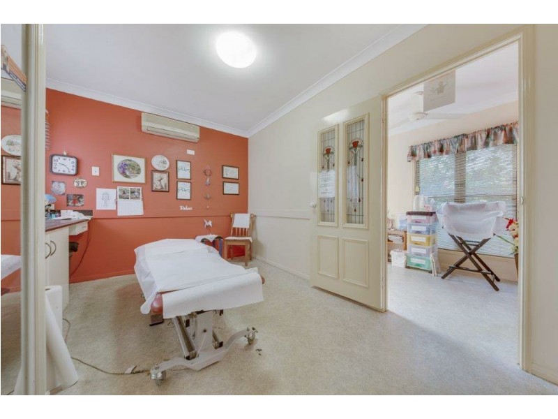 27 Pryde Street, Tannum Sands QLD 4680