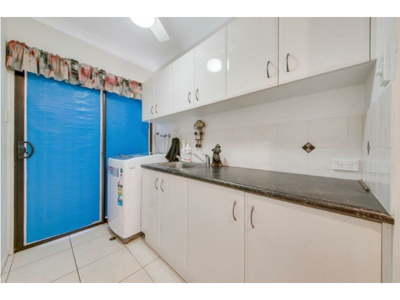 27 Pryde Street, Tannum Sands QLD 4680