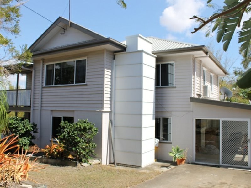 27 MALPAS STREET, Boyne Island QLD 4680