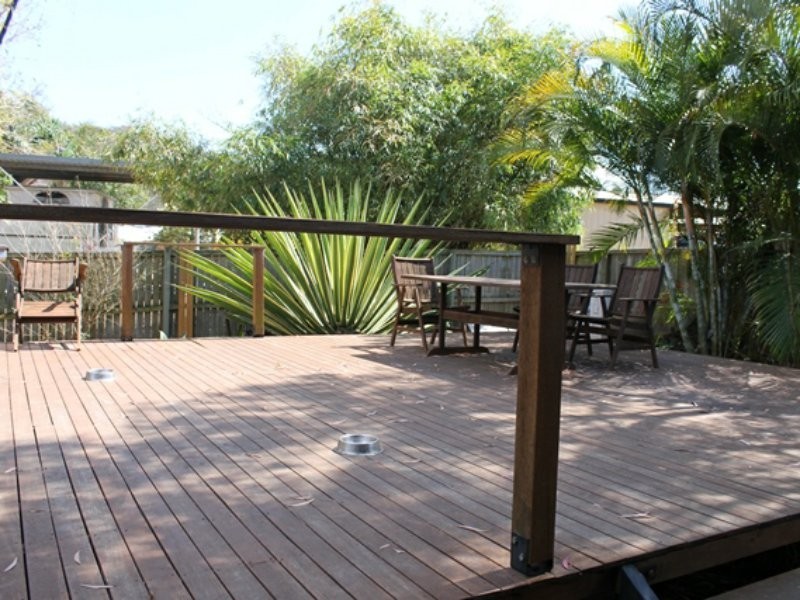 27 MALPAS STREET, Boyne Island QLD 4680