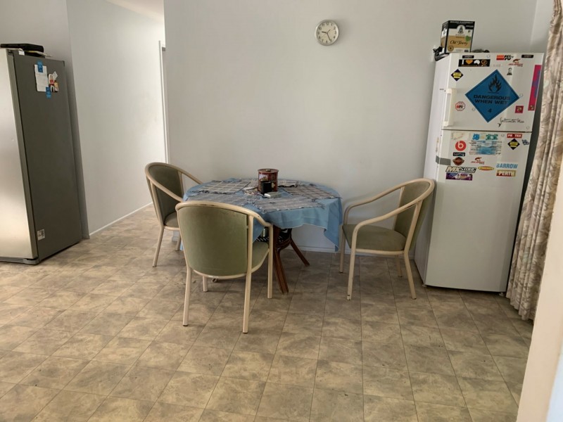 11 Kirrang Place, Boyne Island QLD 4680