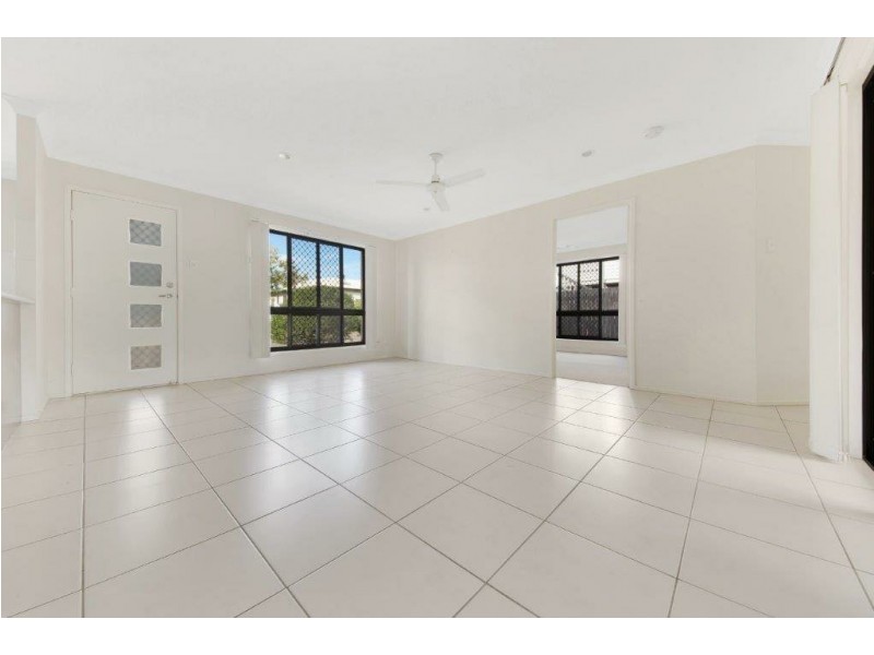 15 Stasia Lane, South Gladstone QLD 4680