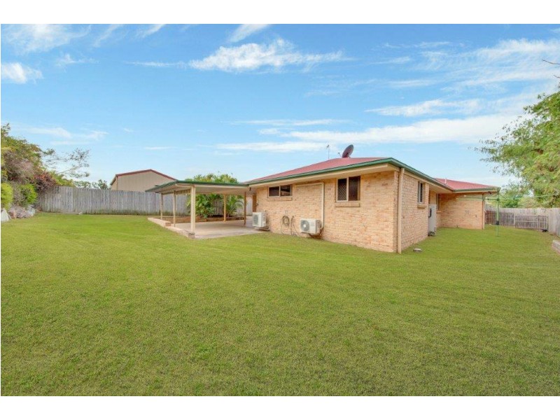 6 Parsons Place, New Auckland QLD 4680